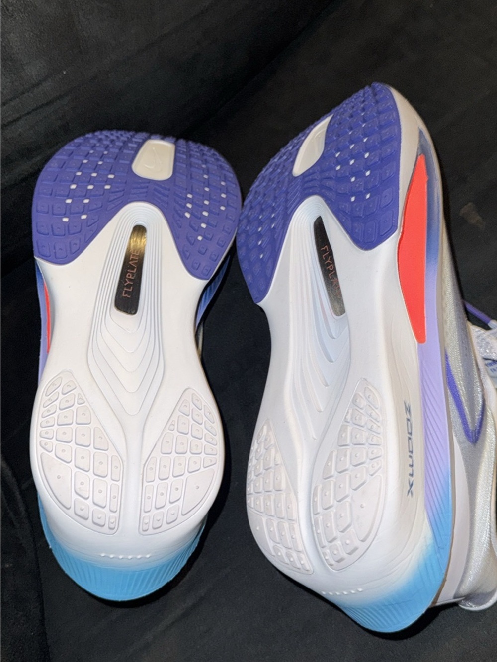 Nike ZOOM FLY Light Gray and Blue Running Sneakers - Picture 5 of 6